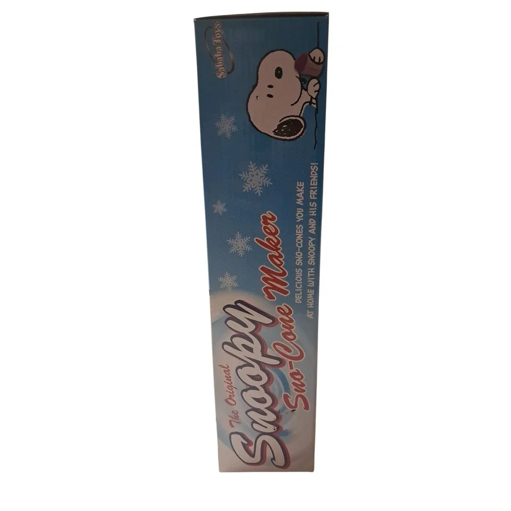 The ORIGINAL SNOOPY SNO-CONE MAKER STILL in the ORIGINAL BOX. New NEVER Used